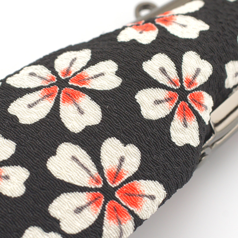 がま口印鑑ケース お財布タイプ 縦入れ用・桜ちらし柄(黒) 10.5-16.5mm